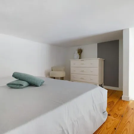 Trianon Apartment *